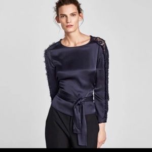 💙ZARA Blue Blouse w/ lace on sleeves💙